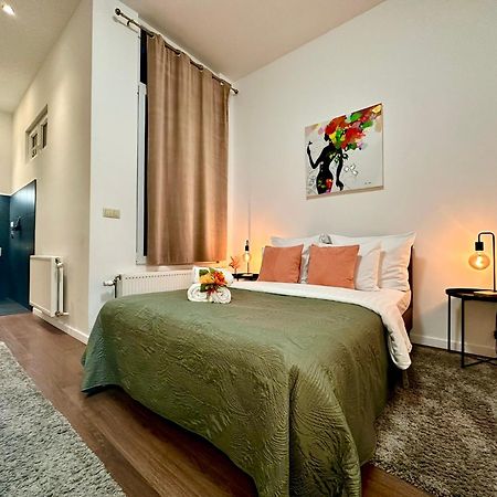 Luxury Suites Centrum By Rikas Hotels 安特卫普 外观 照片