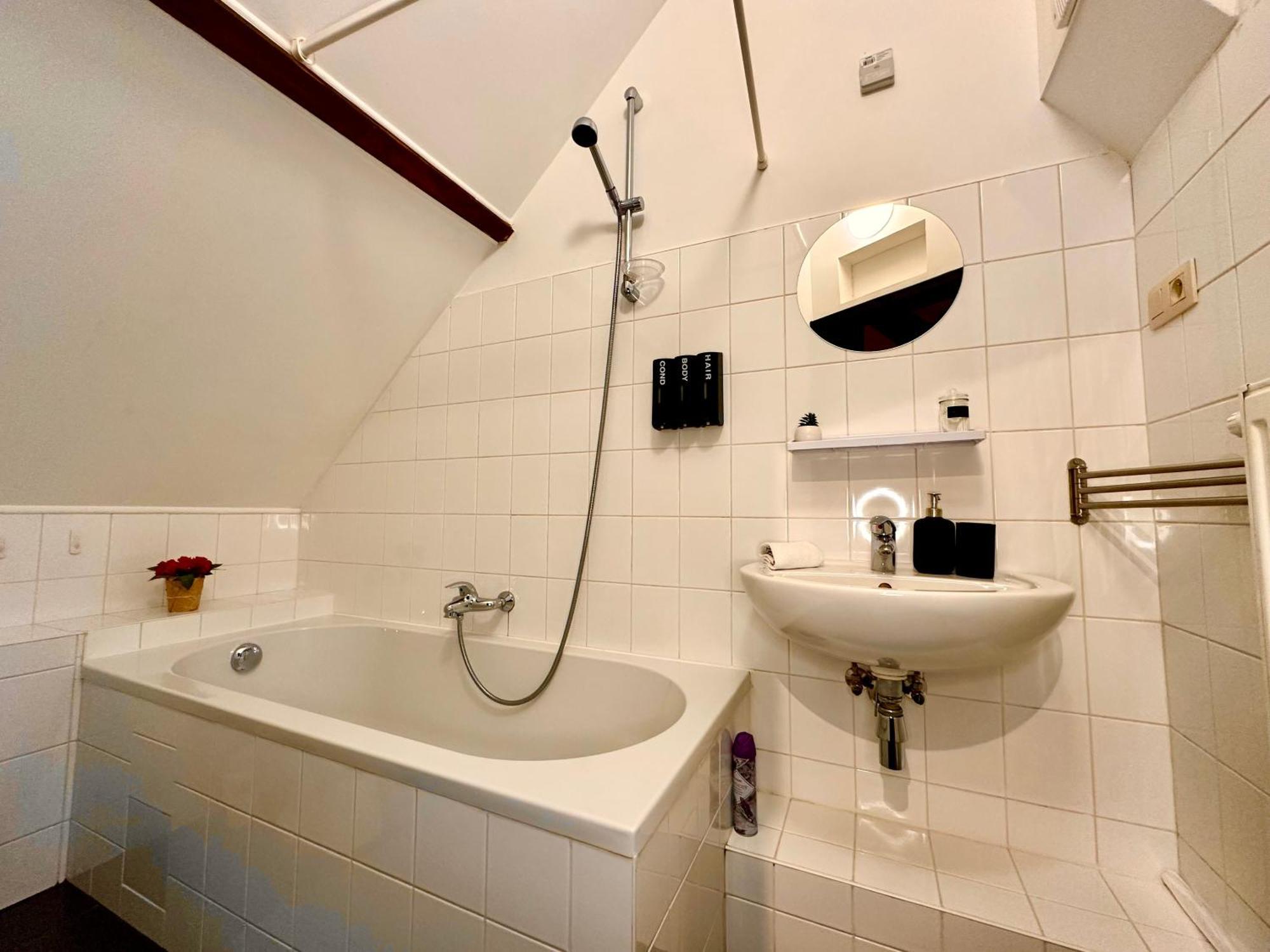 Luxury Suites Centrum By Rikas Hotels 安特卫普 外观 照片