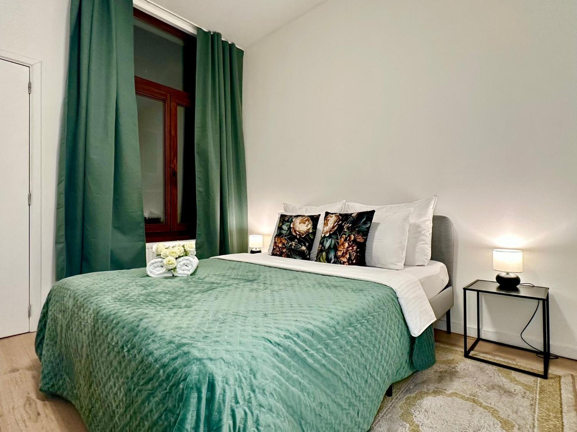 Luxury Suites Centrum By Rikas Hotels 安特卫普 外观 照片