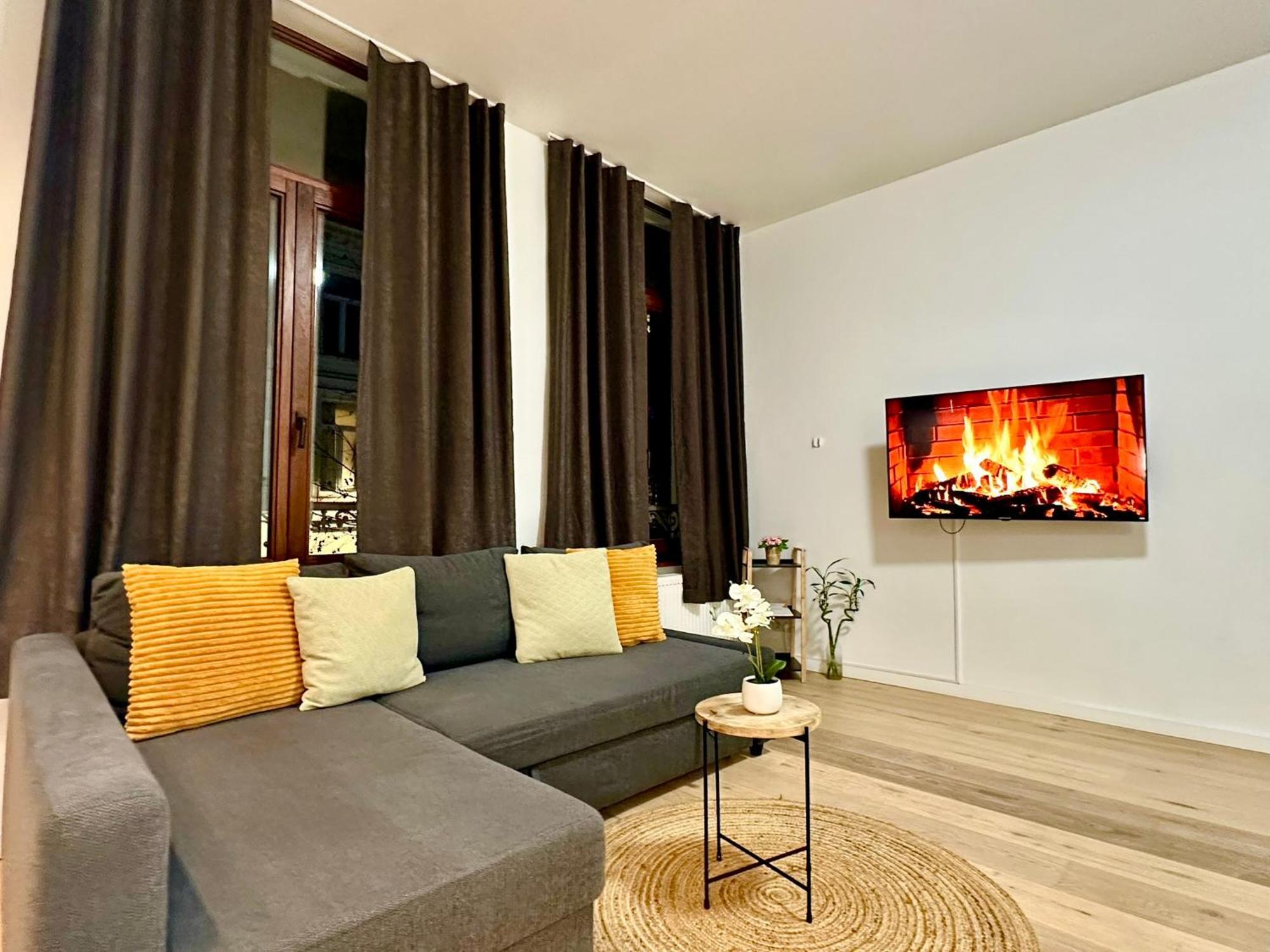 Luxury Suites Centrum By Rikas Hotels 安特卫普 外观 照片